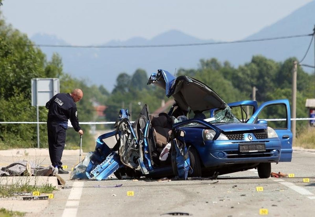 TEŠKA NESREĆA KOD SVETOG ROKA Poginuli žena i dijete, dvije osobe u bolnici