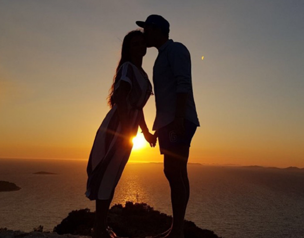 FOTO Severina objavila fotku zalaska s Igorom, no jedan "prosti" detalj ubio je romantiku, vidite li?