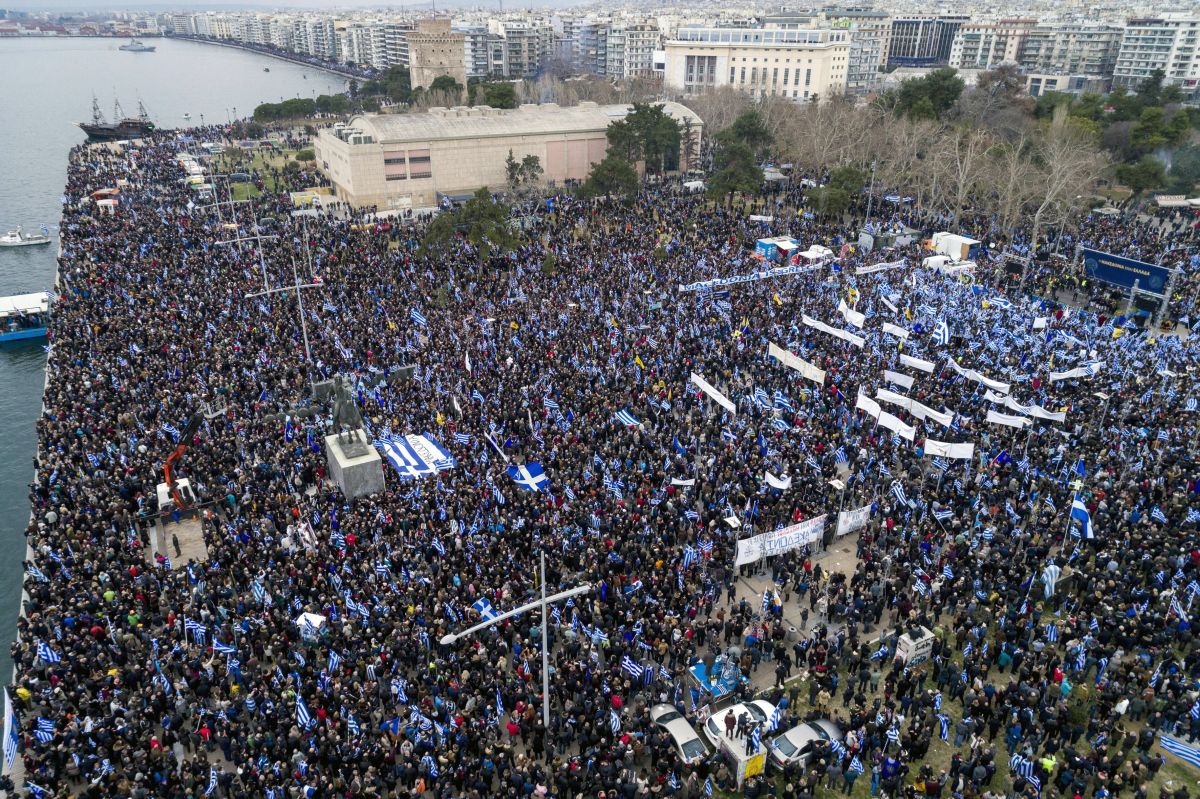 Oko 50.000 grčkih nacionalista prosvjedovalo protiv toga da se Makedonija zove Makedonija