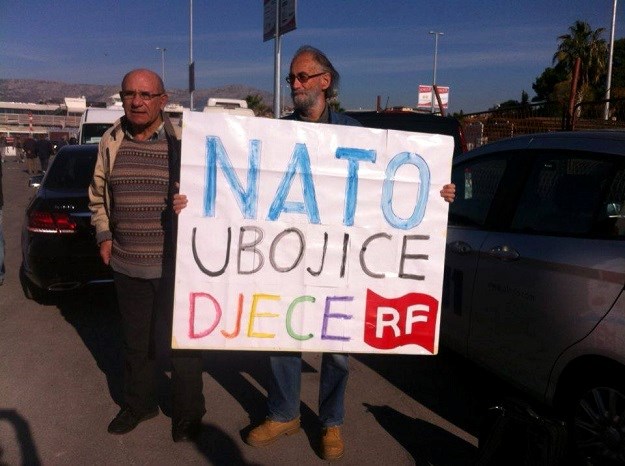 Radnička fronta u akciji: Splićani prosvjedovali protiv nosača, završili u postaji pomorske policije