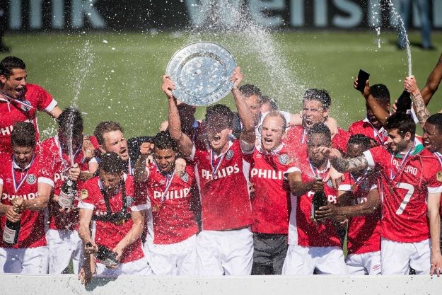 PSV nevjerojatnim kiksom Ajaxa obranio naslov prvaka