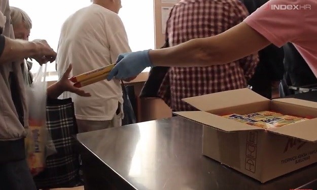 VIDEO Imali su sretne živote, a sad se hrane u pučkoj kuhinji: "Sramim se, ali nemam izbora"