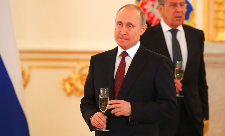 Amerika zasad neće uvoditi nove sankcije Rusiji