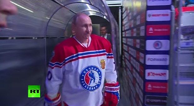 Putin zabijao u hokejaškoj utakmici uz bivše zvijezde NHL-a