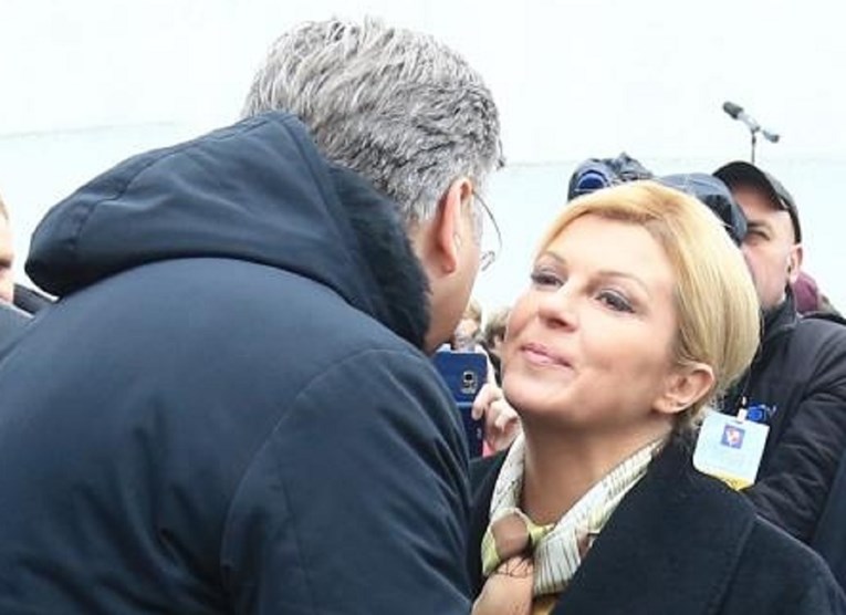 FOTO Pomirili su se? Pogledajte kako je izgledao susret Kolinde i Plenkovića u Vukovaru