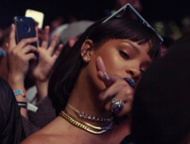 Rihanna odgovorila bezobraznom novinaru koji ju je uvrijedio zbog viška kilograma