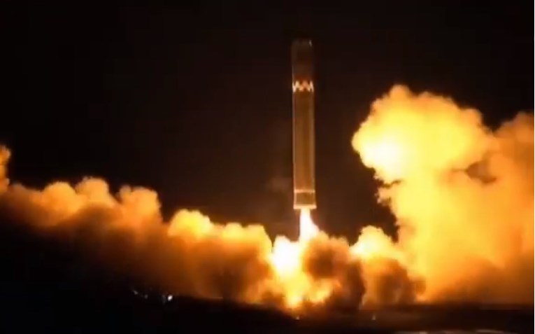 VIDEO Objavljena snimka lansiranja rakete Sjeverne Koreje: "Može doseći istočnu obalu SAD-a"