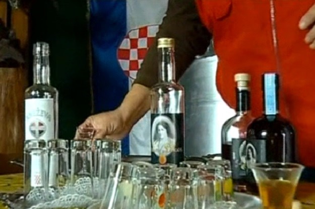 Uskoro više nećemo moći kupovati pravu domaću šljivovicu?