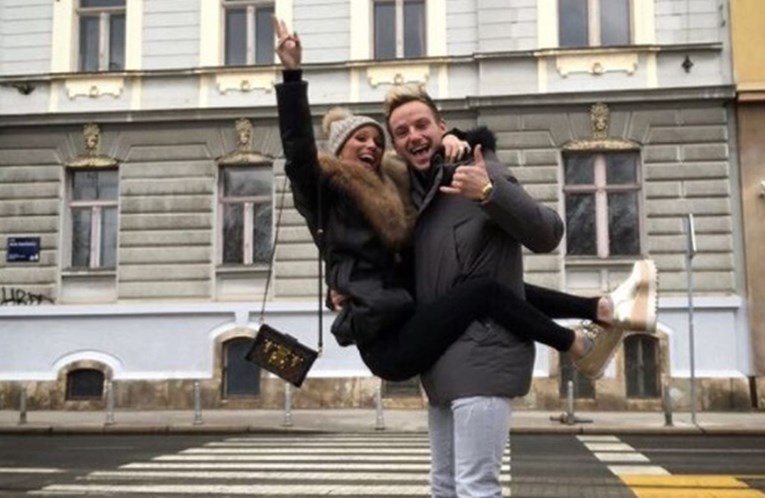 FOTO Ivan Rakitić i njegova Raquel posjetili zagrebački Advent, jako su se zabavili