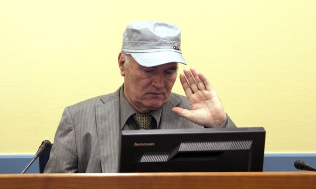 Tužitelj traži doživotnu kaznu za Ratka Mladića, "sve drugo bila bi uvreda za žrtve"