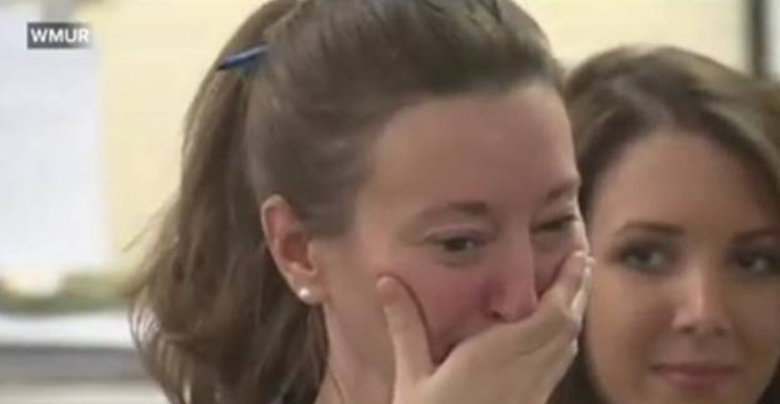 Srednjoškolci rasplakali ravnateljicu oboljelu od raka darivanjem novca od maturalnog putovanja