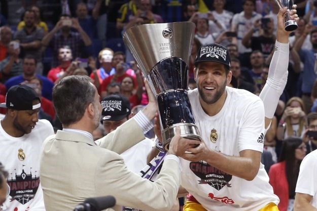 Španjolski kralj okrunio košarkaše Reala: "Dugo smo ovo čekali"
