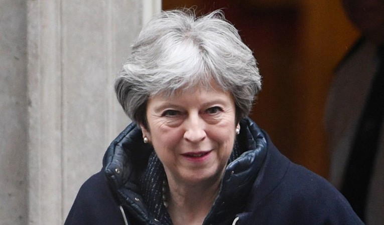 U većini britanskih tvrtki muškarci plaćeni bolje od žena