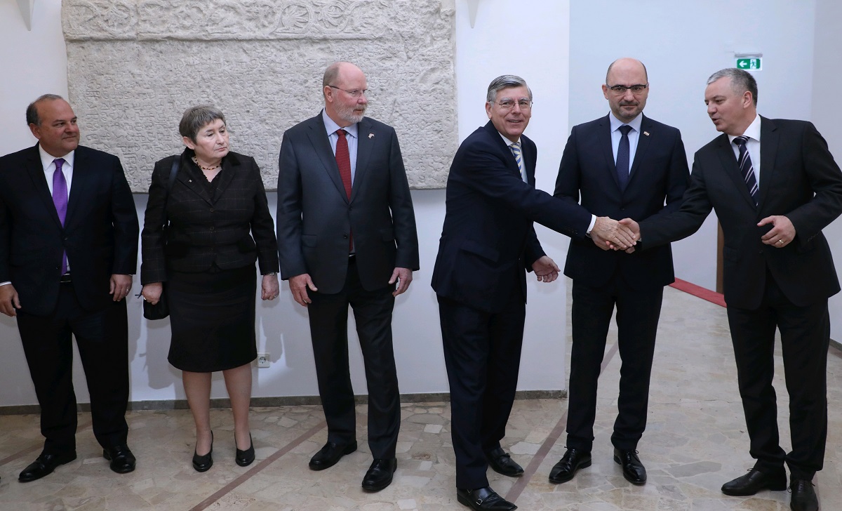 Reiner obećao ubrzati vraćanje imovine koju su Židovima oduzeli ustaše, a onda i komunisti