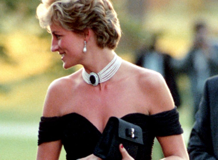 Osvetnička haljina u kojoj je princeza Diana ispisala povijest