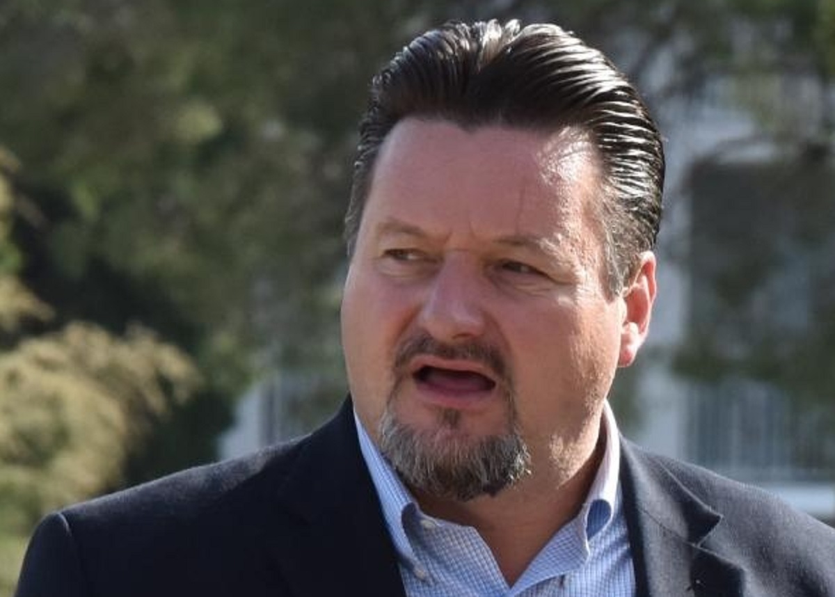 MINISTRI O MAILOVIMA Kuščević: Malo koristim privatni mail, malo službeni, ovisi o signalu