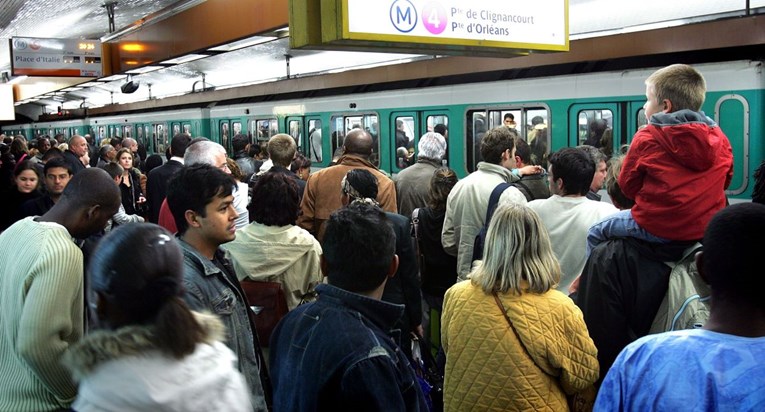 U Francuskoj odobrena reforma željeznice, kreće novi štrajk željezničara