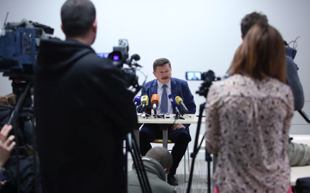 Ribić: Smanjivanje plaća zastupnicima uvod je u rezanje plaća zaposlenima u javnom sektoru