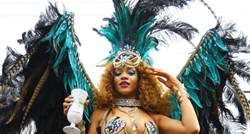 Svi su gledali samo u nju: Rihanna polugola partijala na Barbadosu