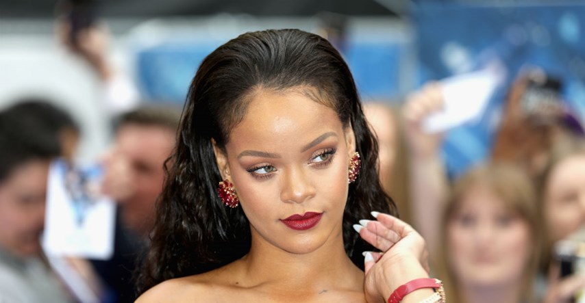 Samo Rihanna može izgledati ovako dobro s tirkiznom kosom