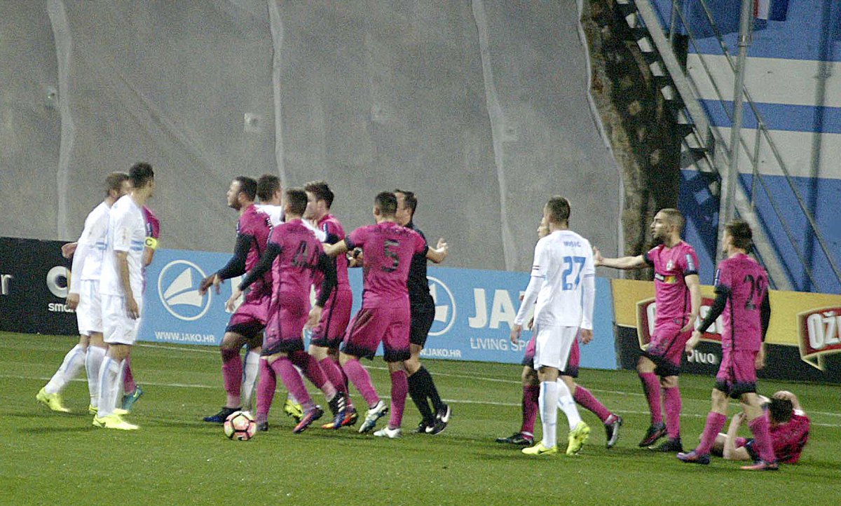 Preokret na Rujevici: Hrabra Lokomotiva protiv Rijeke nije uspjela pomoći Dinamu (2:1)