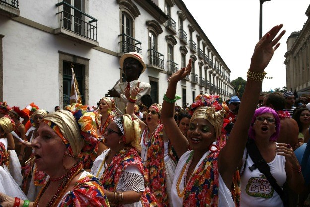 Službeno započeo "karneval svih karnevala": Kralj Momo zavladao Rijom