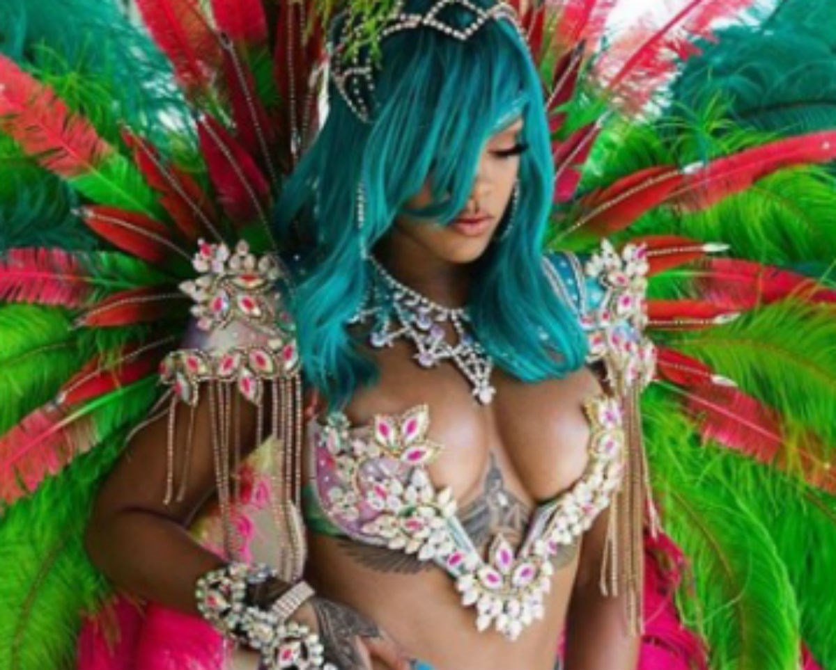 Rihanna se ne odvaja od dečka milijardera kojeg je otela prijateljici