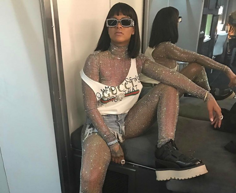 "Glupačo, nemaš ni trunke poštovanja": Rihanna razbjesnila fanove fotkama na Instagramu
