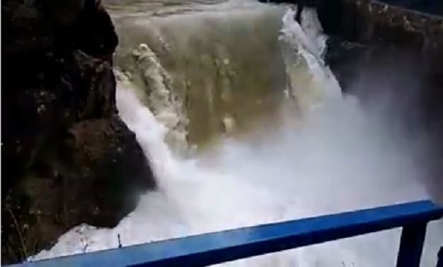 Obilne kiše izazvale nove probleme u Rijeci, građani upozoreni da prokuhavaju vodu