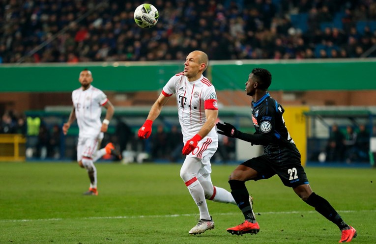 Bayern šesticom do polufinala kupa, Robben zabio dva u dvije minute