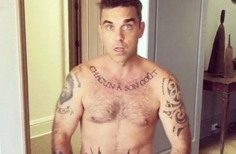 FOTO Robbie Williams objavio golu fotku i raspametio obožavateljice: "Uvijek otkrivam previše"