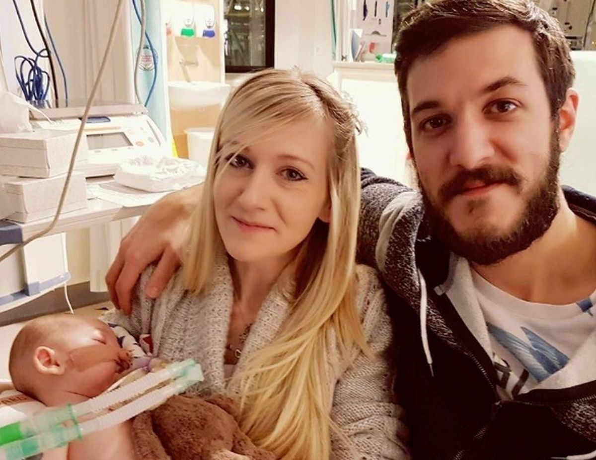 Tko je Charlie Gard, bolesna beba o kojoj bruji cijeli svijet?