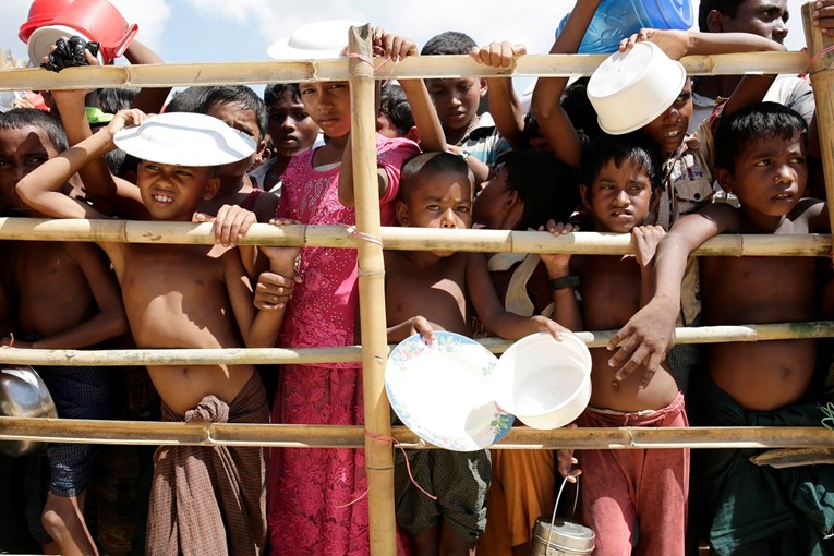Mjanmar odgodio povratak Rohindža, rastu problemi u logorima sa stotinama tisuća izbjeglica