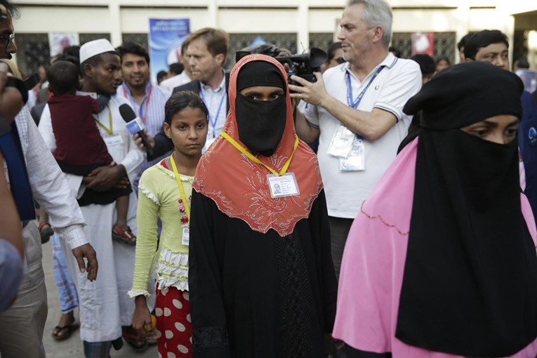 Papa zamolio muslimane Rohindže za oprost zbog ravnodušnosti cijelog svijeta