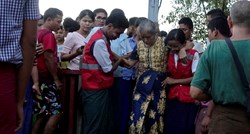 Tisuće muslimana iz Mianmara bježe u Bangladeš