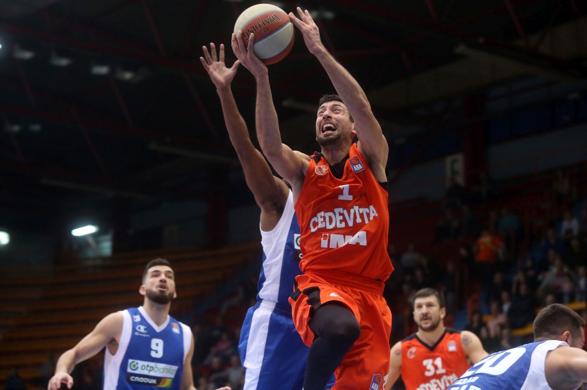 Ukić sa zvukom sirene donio pobjedu Cedeviti protiv Zadra