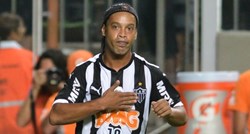 Ronaldinho se vraća u Europu