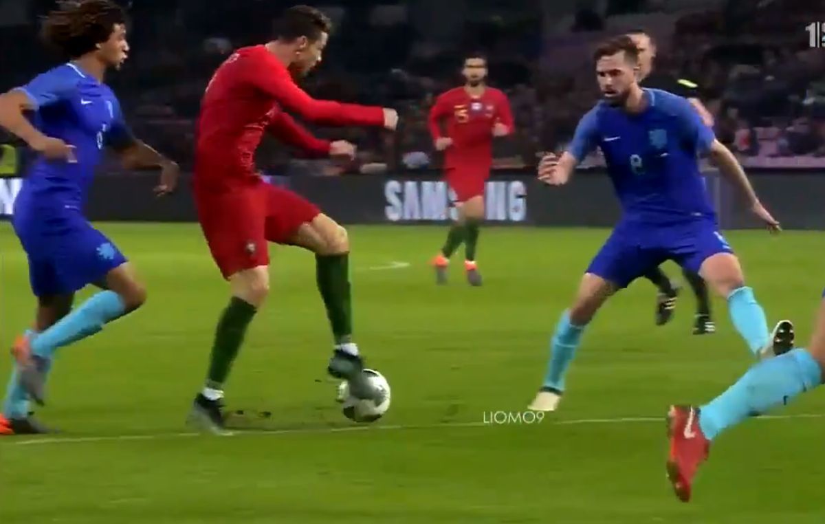 NIZOZEMCI RAZBILI PORTUGAL, RONALDO SE OBRUKAO Sam se sapleo i žicao suca faul