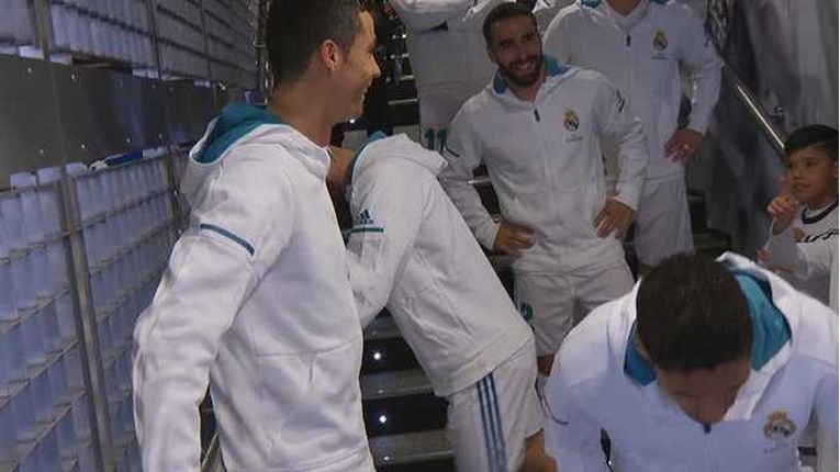 Ronaldo i djeca se složili u tunelu: "Messi je najgori"