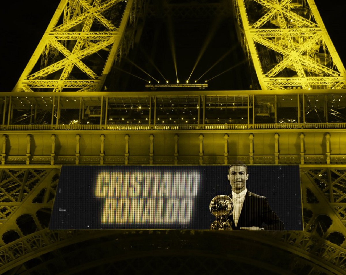 CRISTIANO RONALDO OSVOJIO ZLATNU LOPTU Dobit će je na vrhu Eiffelovog tornja?