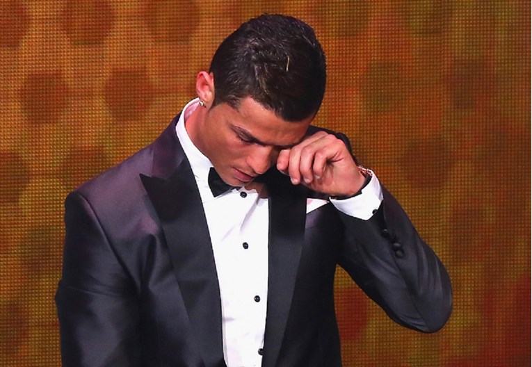 "KAKO ĆU VARATI POREZNU, PA IMAM ŠEST RAZREDA OSNOVNE?!" Ronaldo nastavio debakl na sudu