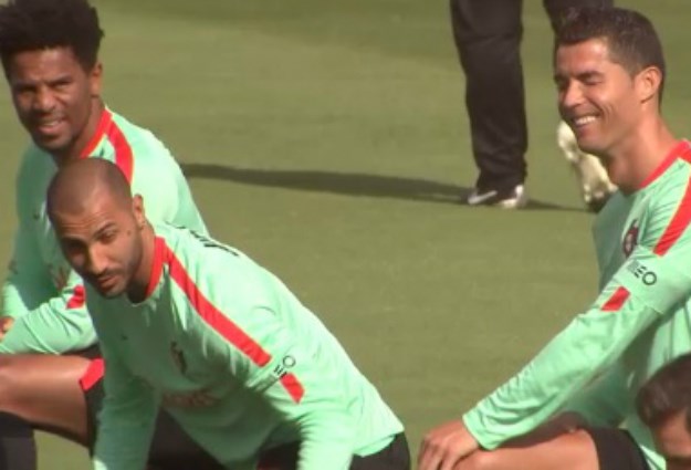 VIDEO Nijemci se znoje za veliki derbi u polufinalu, a Ronaldo i hrvatski krvnik umiru od smijeha