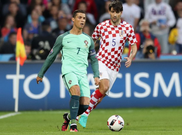 Francuzi i Irci u 18 minuta imali više udaraca u okvir gola nego Hrvati i Portugalci u 120