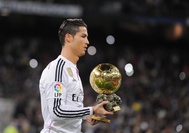 Ronaldo je dobio duplo više glasova od Messija i skoro više nego svi ostali igrači zajedno