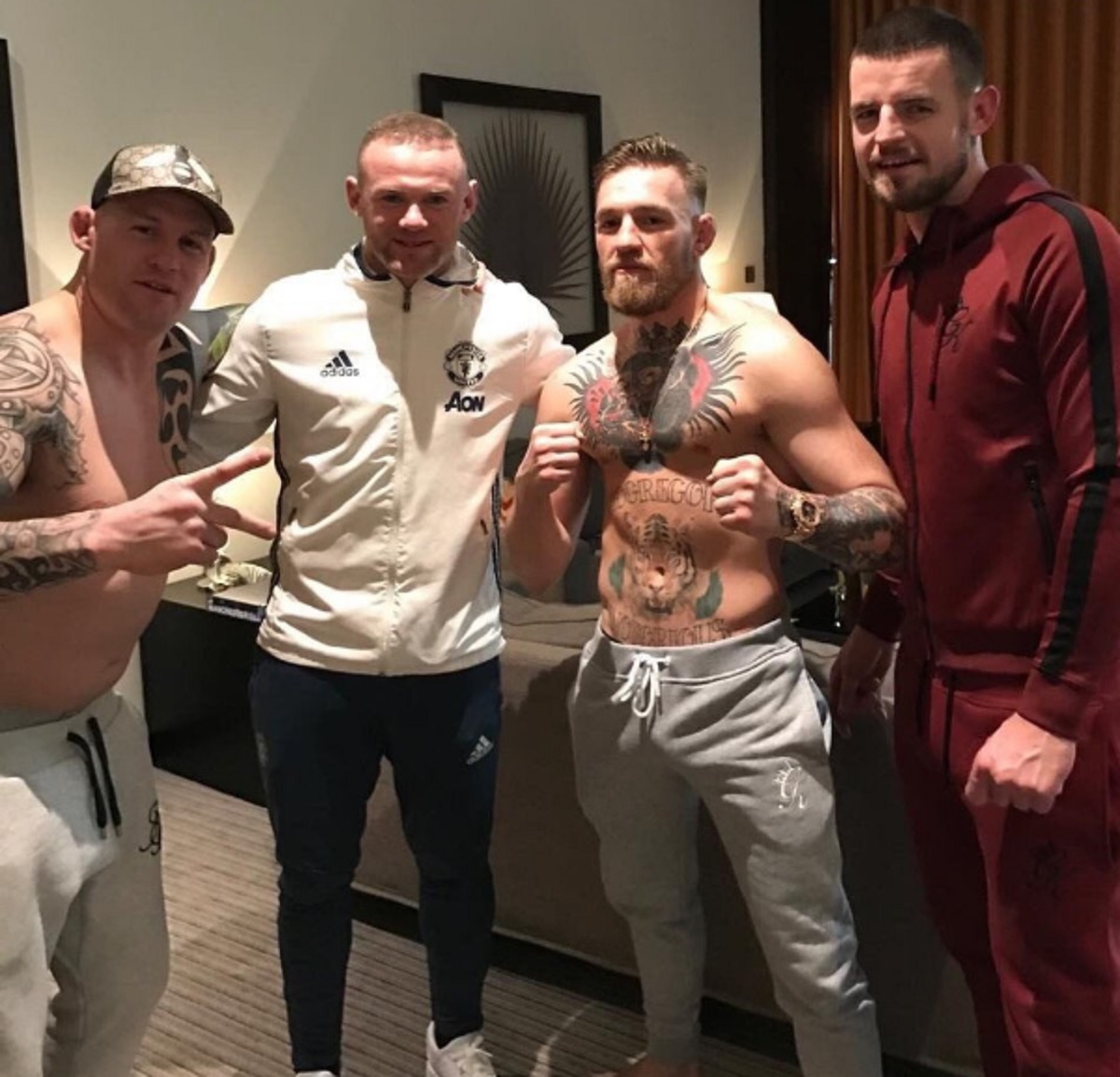 Mayweather, gledaš li ovo? McGregor u svoju ekipu doveo najplaćenijeg igrača Premier lige