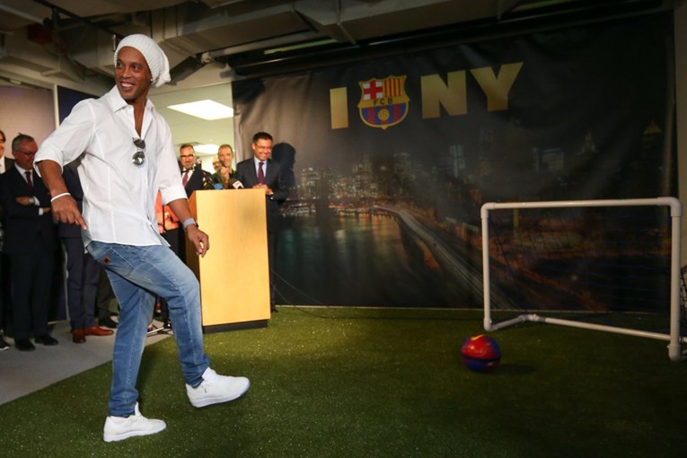 "On je moja kategorija, može biti najbolji": Ronaldinho svijetu predstavio svog nasljednika