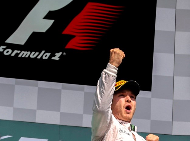 Hamilton izgubio na startu utrke: Rosberg novom pobjedom prišao prvaku na dva boda