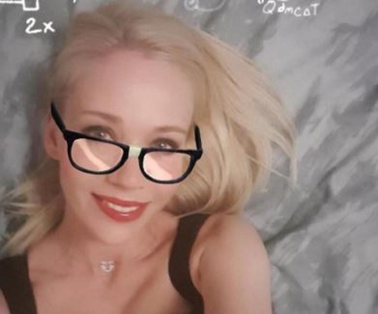 FOTO Jelena Rozga na posljednjem selfieju izgleda kao da je ispala iz pornića
