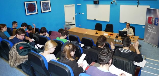Muke hrvatskih olimpijaca iz kemije: "Što da nogometaši ne odu na prvenstvo jer ih se ne financira?"