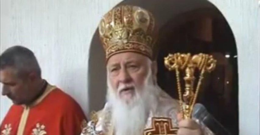 Srpska pravoslavna crkva smijenila vladiku Filareta koji je odlikovao Šešelja